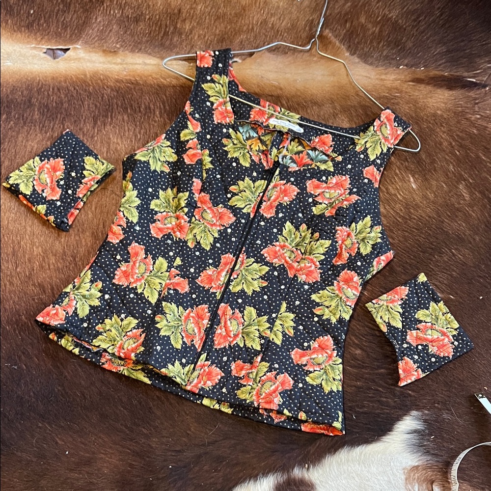 Western show vest with cuffs size S XS